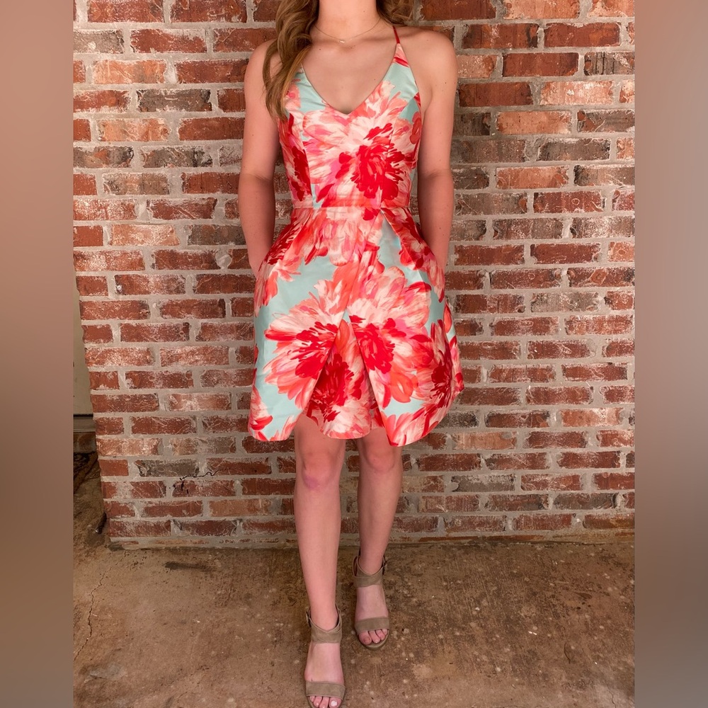 IN San Francisco Floral Dress Size 3.  CSW121P5.